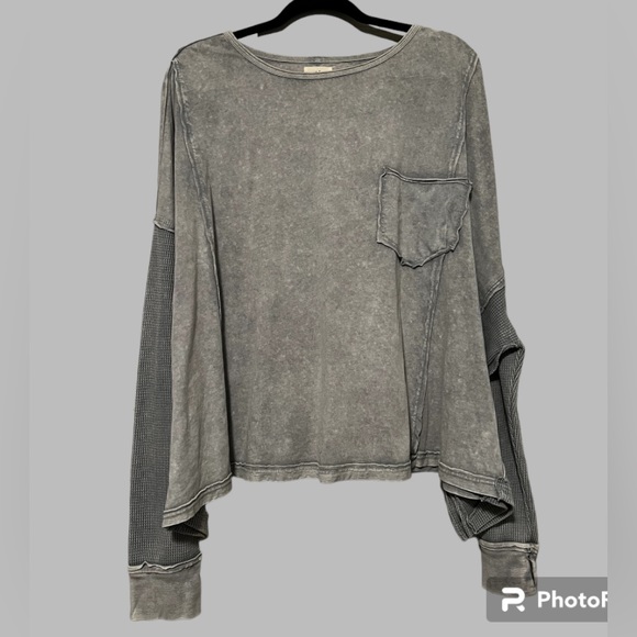 Fantastic Fawn Tops - Boutique brand Fantastic Fawn oversized top